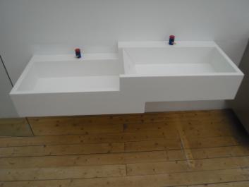 Kindergarten Waschbecken: Waschtische und Waschrinnen nach Mass