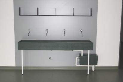 Waschrinnen, Waschtischanlagen und Wickeltische für Kindergarten, Kita + Krippe