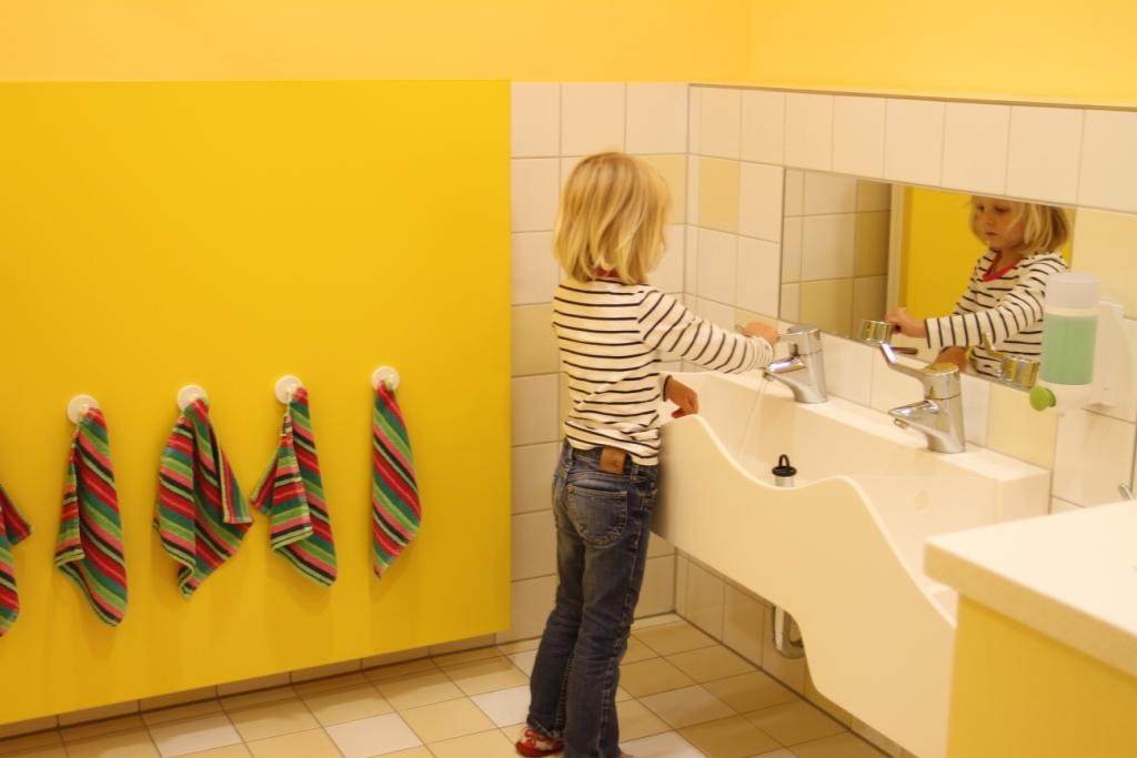 Kinderwaschtisch